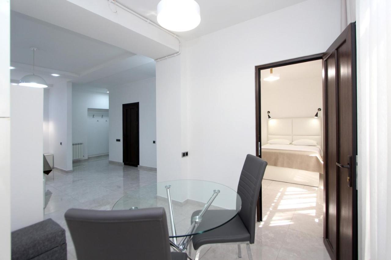 Appartment Lux, 2 Bedroom Jerevan Exteriér fotografie